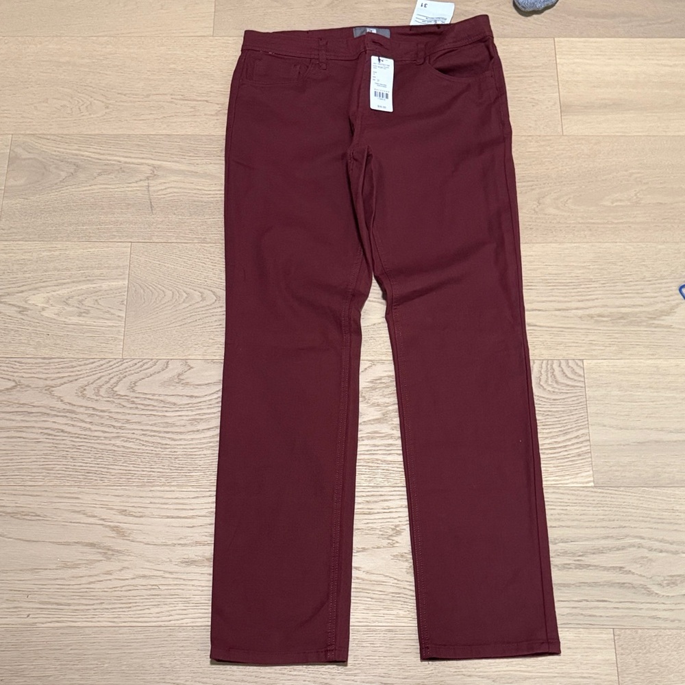 Tristan Men's Burgundy Chinos